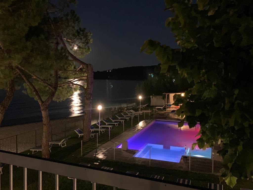 Villaggio Turistico Dei Tigli Padenghe sul Garda Exteriör bild